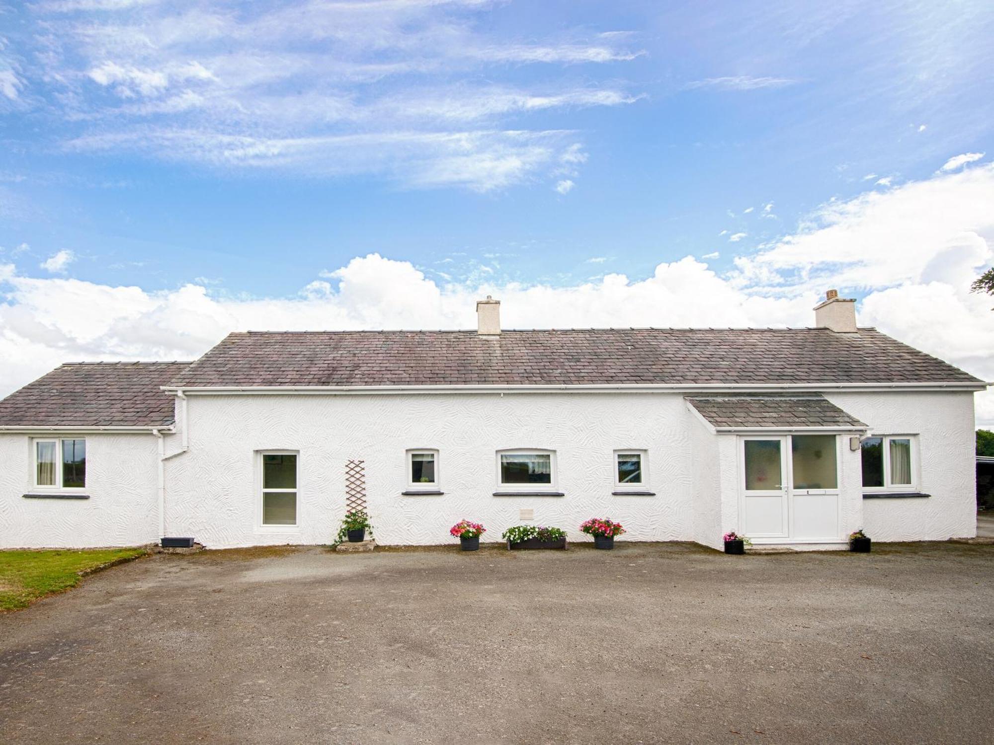 Y Ddol Villa Caeathro Exterior foto