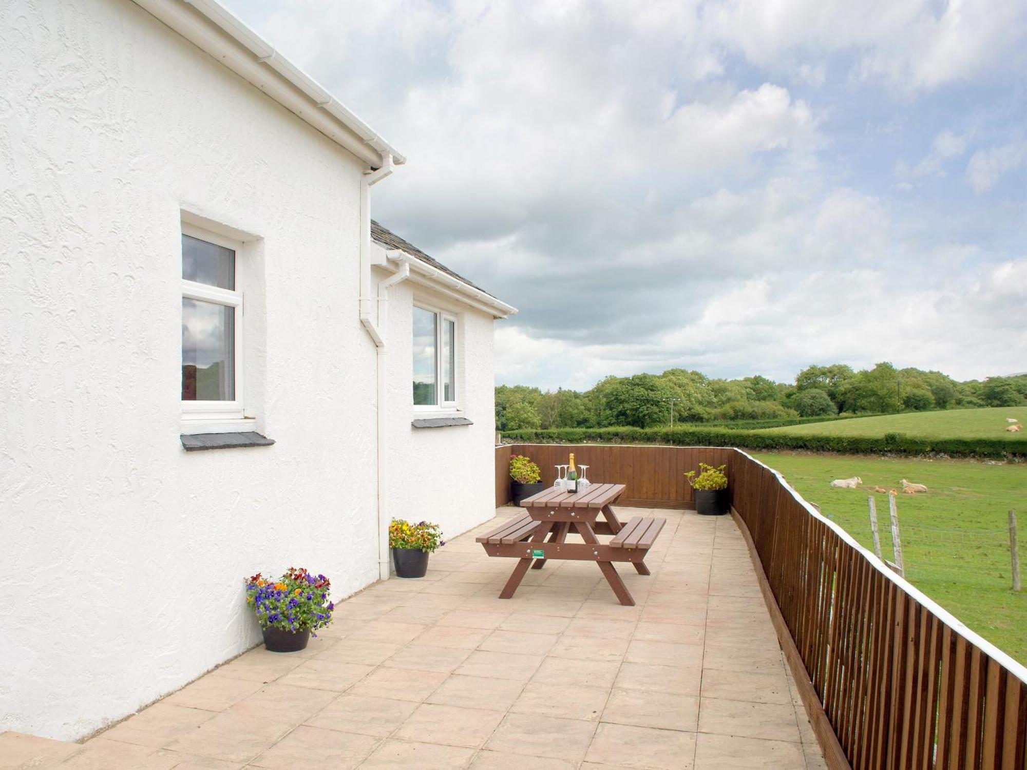 Y Ddol Villa Caeathro Exterior foto